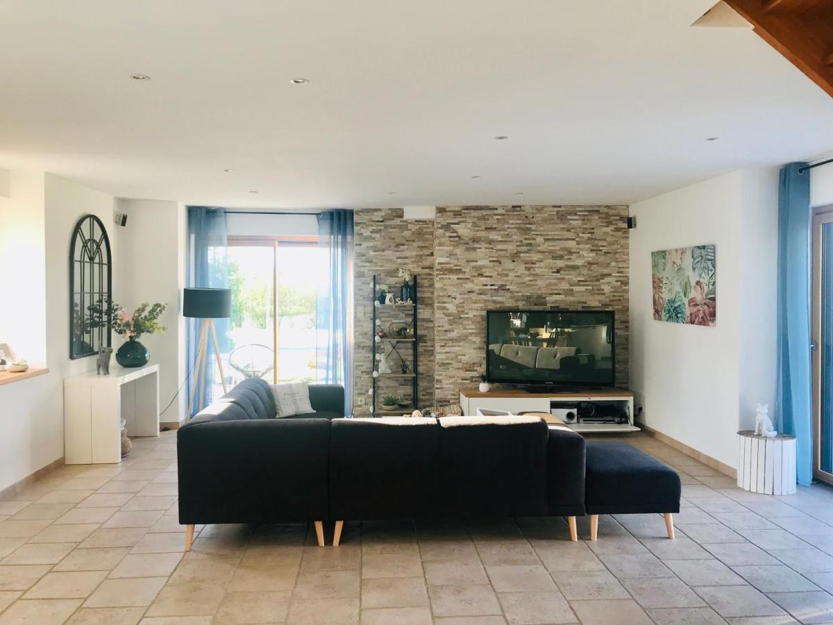 Au Petit Bonheur De Claire Et Jo Bed and Breakfast La Chapelle-Caro Εξωτερικό φωτογραφία