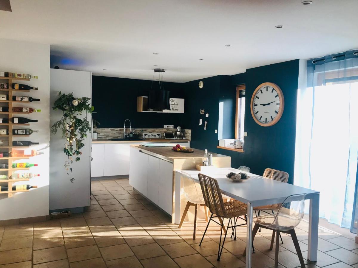 Au Petit Bonheur De Claire Et Jo Bed and Breakfast La Chapelle-Caro Εξωτερικό φωτογραφία